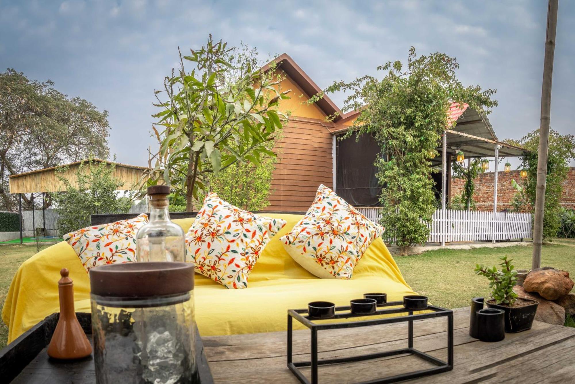 The Nirvana Nest Gurgaon Exterior photo